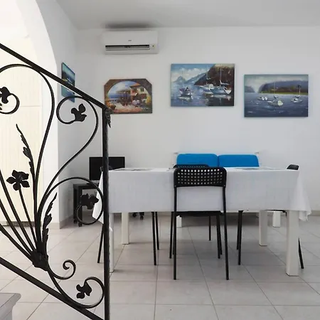 Sacher Su Due Livelli By Salento Affitti Villa