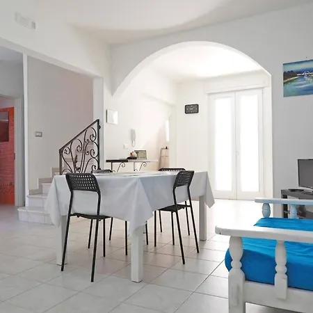 Sacher Su Due Livelli By Salento Affitti Villa