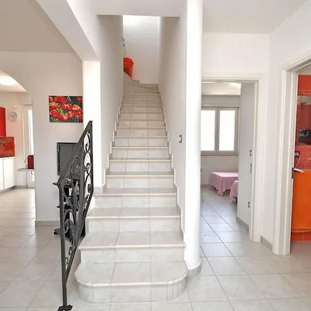 Sacher Su Due Livelli By Salento Affitti Villa